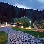 Artemis Villa Nikiana
