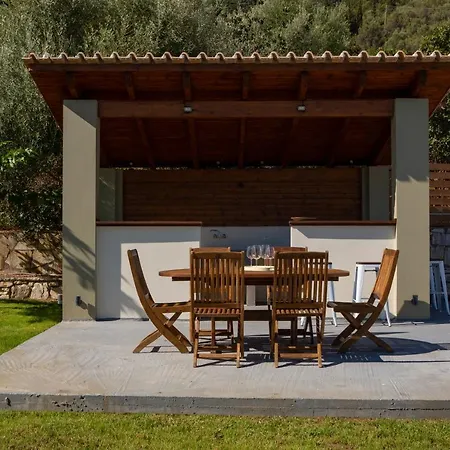 Artemis Villa Nikiana