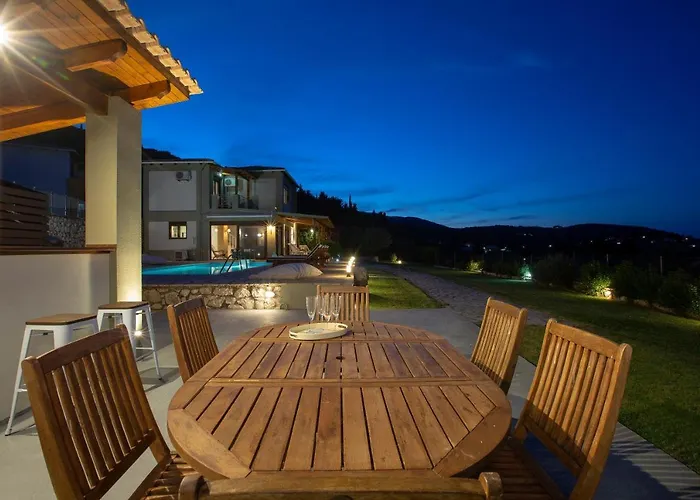 Artemis Villa